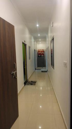 hotel aparna palace