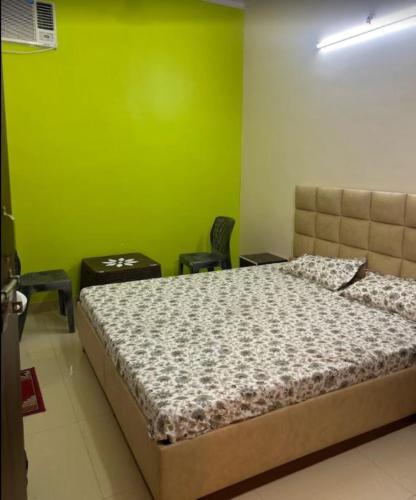 hotel aparna palace