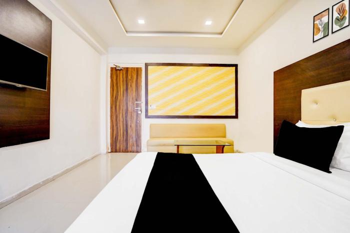 super collection o infocity metro station gandhinagar formerly hotel grand krishna