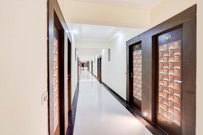 super collection o infocity metro station gandhinagar formerly hotel grand krishna