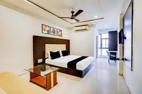 Super Collection O Infocity Metro Station Gandhinagar Formerly Hotel Grand Krishna,,3 star