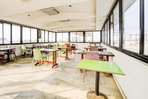 super collection o infocity metro station gandhinagar formerly hotel grand krishna