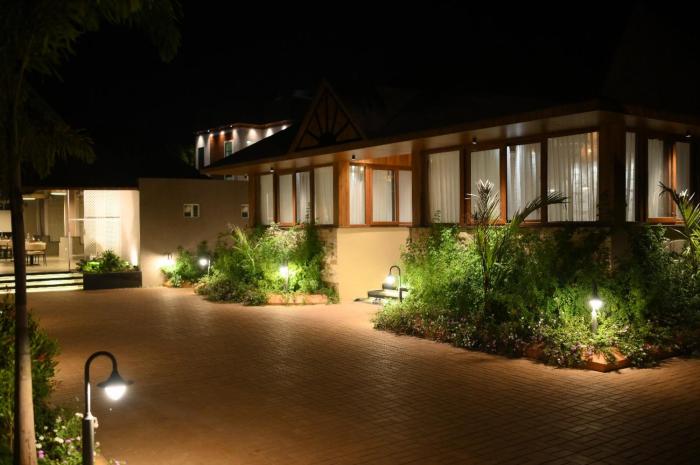shettars kusum resort