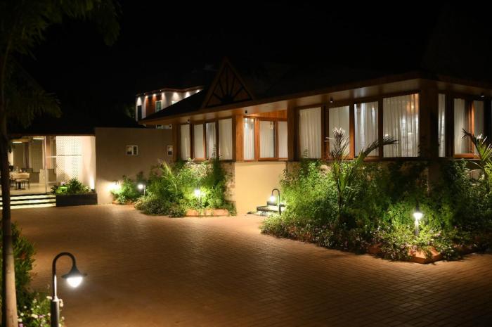 shettars kusum resort