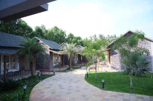 shettars kusum resort