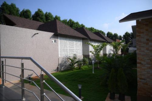 shettars kusum resort