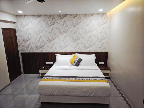 the sapphire hotel
