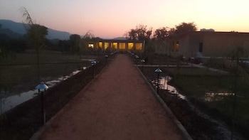 Baghin Resort,,2 star