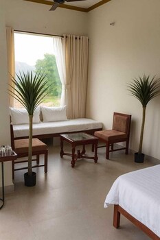 Baghin Resort,,2 star