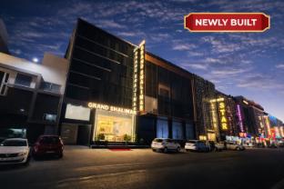 hotel grand shalimar by jmd group