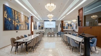 hotel grand shalimar by jmd group