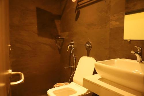 hotel abrol suites