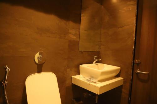 hotel abrol suites