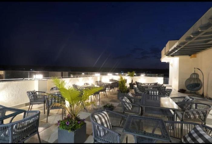su casa banquets and hotel
