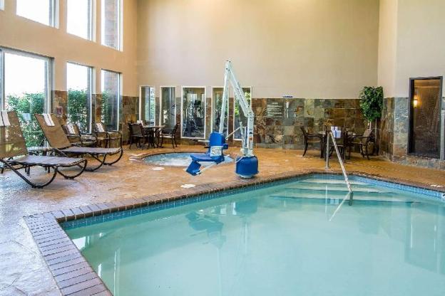 comfort inn and suites