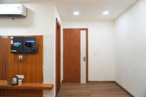 goyal hoteliers hotel vasudha