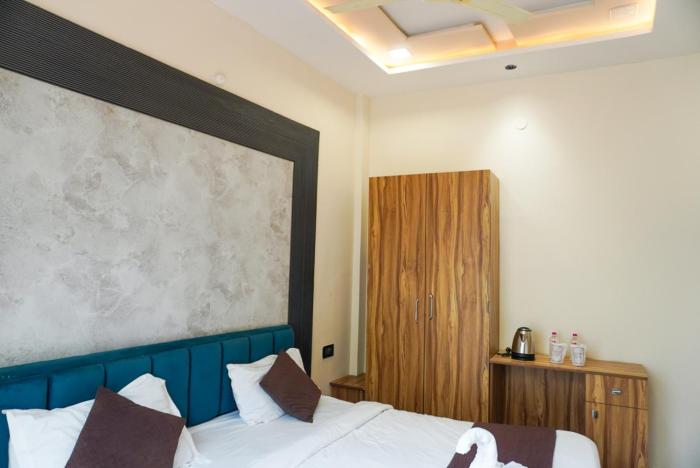 goyal hoteliers hotel vasudha