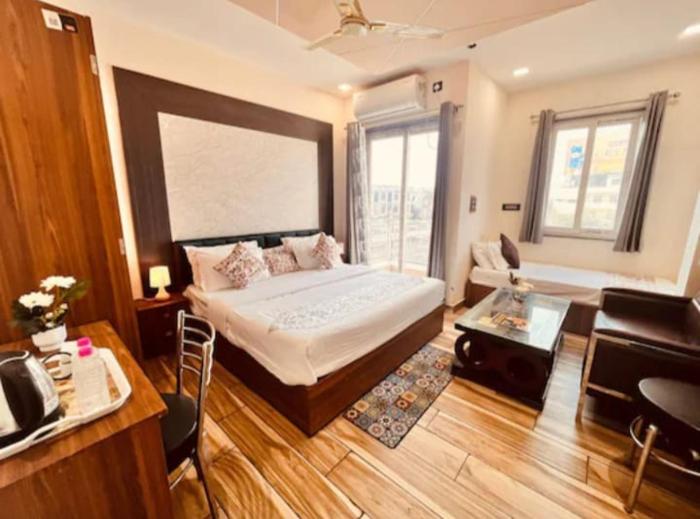 goyal hoteliers hotel vasudha