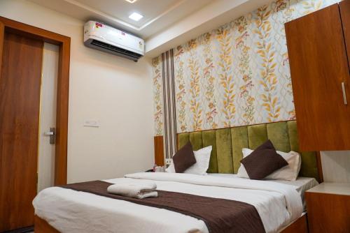 goyal hoteliers hotel vasudha