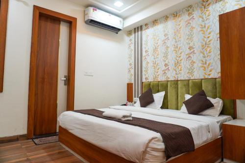 goyal hoteliers hotel vasudha