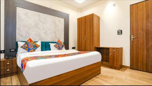 goyal hoteliers hotel vasudha