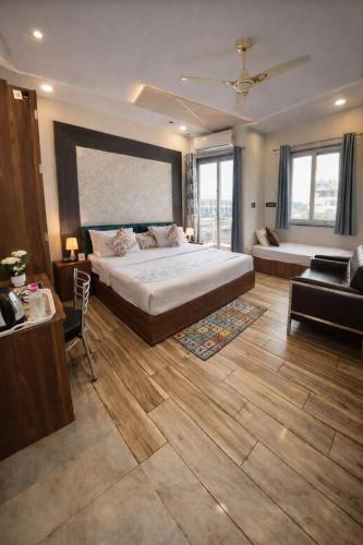 goyal hoteliers hotel vasudha