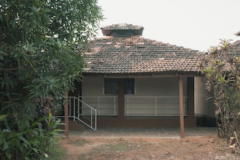 Lagoon Stays Gokarna,,3 star