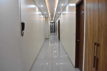 hotel robinson kasganj