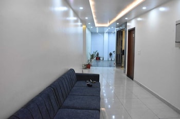hotel robinson kasganj