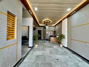 hotel radha aradhya sadan