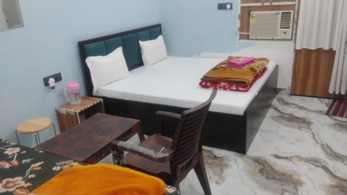 hotel radha aradhya sadan