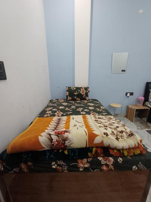 hotel radha aradhya sadan
