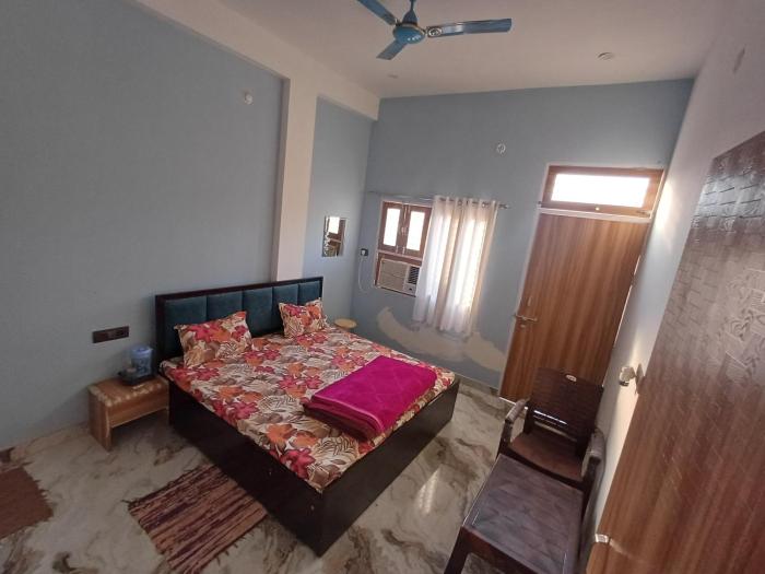 hotel radha aradhya sadan