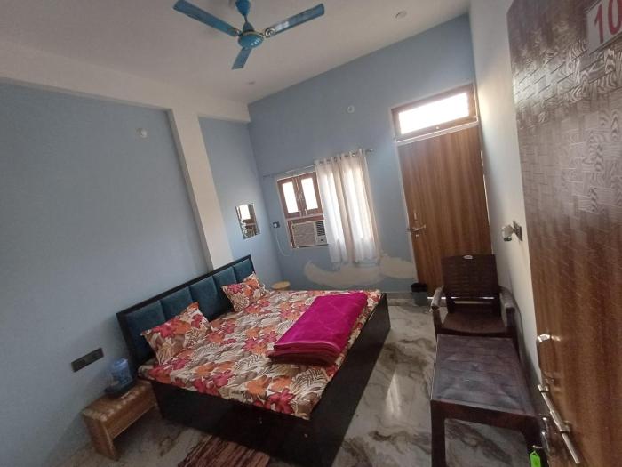 hotel radha aradhya sadan