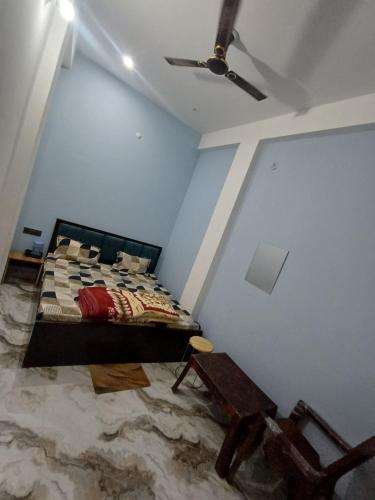 hotel radha aradhya sadan