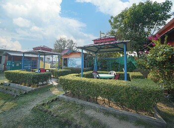 Purni Hotel,,2 star