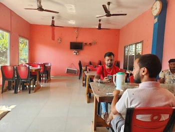 purni hotel
