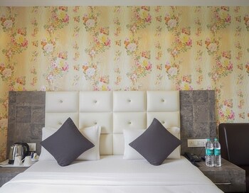 Fairvacanze Lucknow City Centre,,2 star