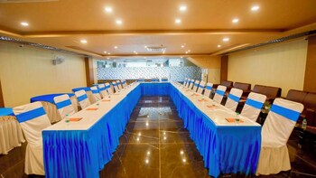 fairvacanze lucknow city centre