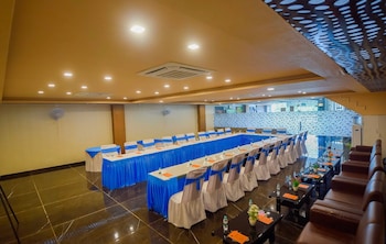 fairvacanze lucknow city centre