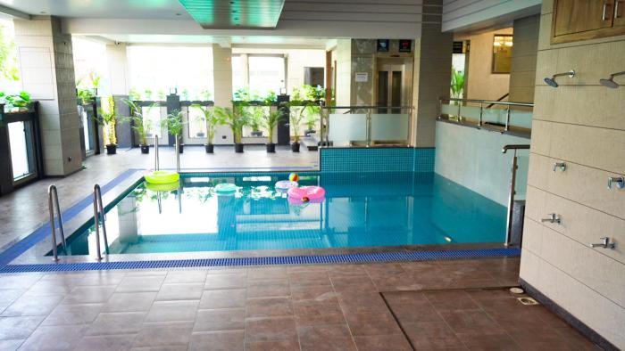 sea pearl retreat