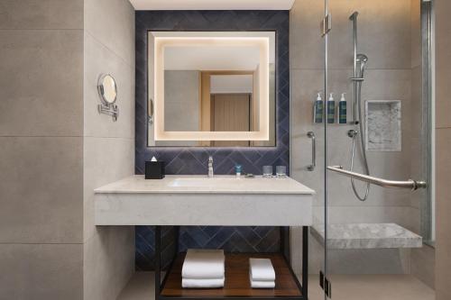four points by sheraton amritsar mall road