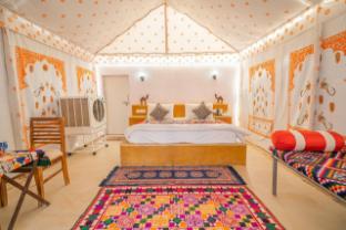 sand world desert camp