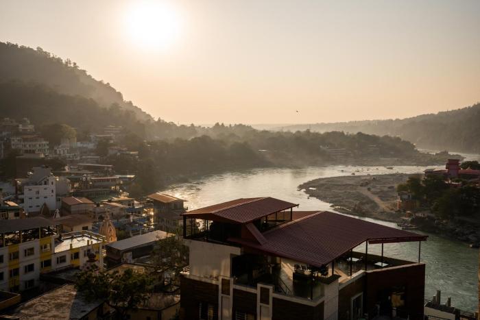 liveaway rishikesh laxman jhula by pack