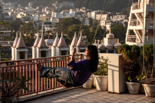 liveaway rishikesh laxman jhula by pack