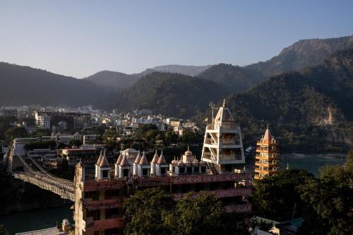 liveaway rishikesh laxman jhula by pack