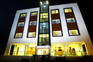 Smartstay Serviced Apartments,,3 star