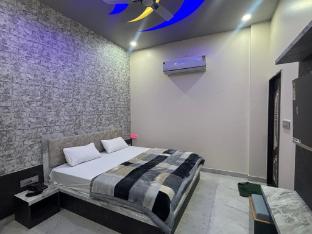 golden venture hotes private limited