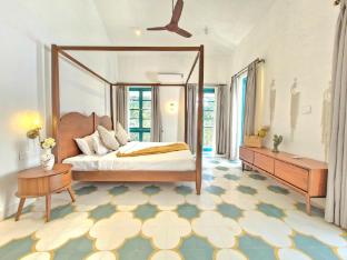 villa in siolim near morjim beach