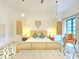 villa in siolim near morjim beach